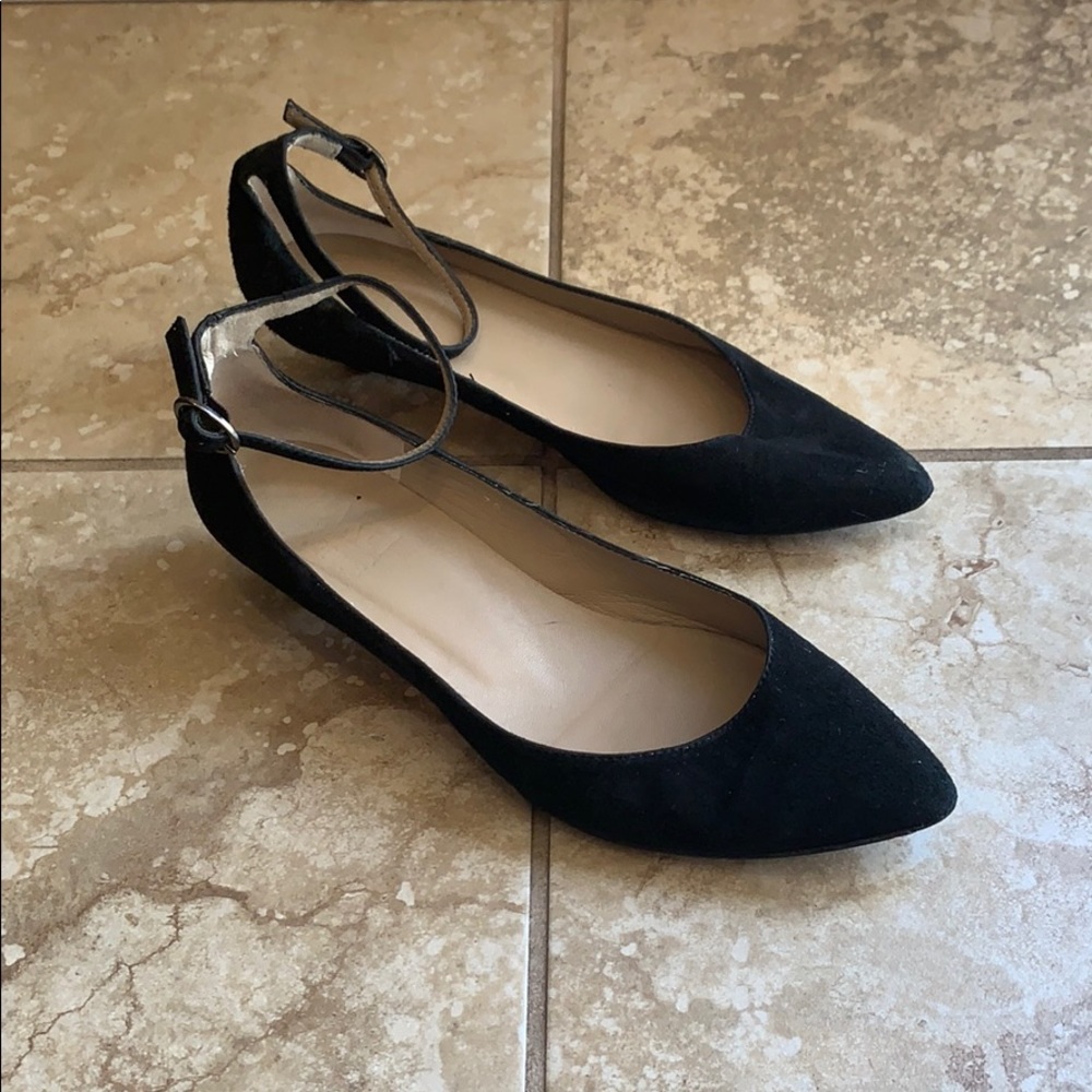 Black suede kitten heel